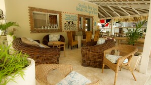 Restaurant - Aparta Hotel Las Rosa (Punta Cana)