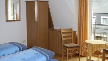Apartment, 1 Bedroom | 1 bedroom, free WiFi