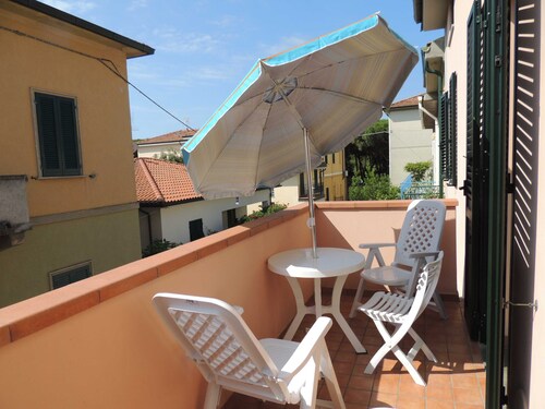 New apartment 200 meters from the sea