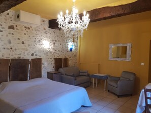 家庭房 (Les Spacieuses) | 特色装修、特色家居、免费婴儿床、免费 WiFi