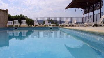 Seasonal outdoor pool