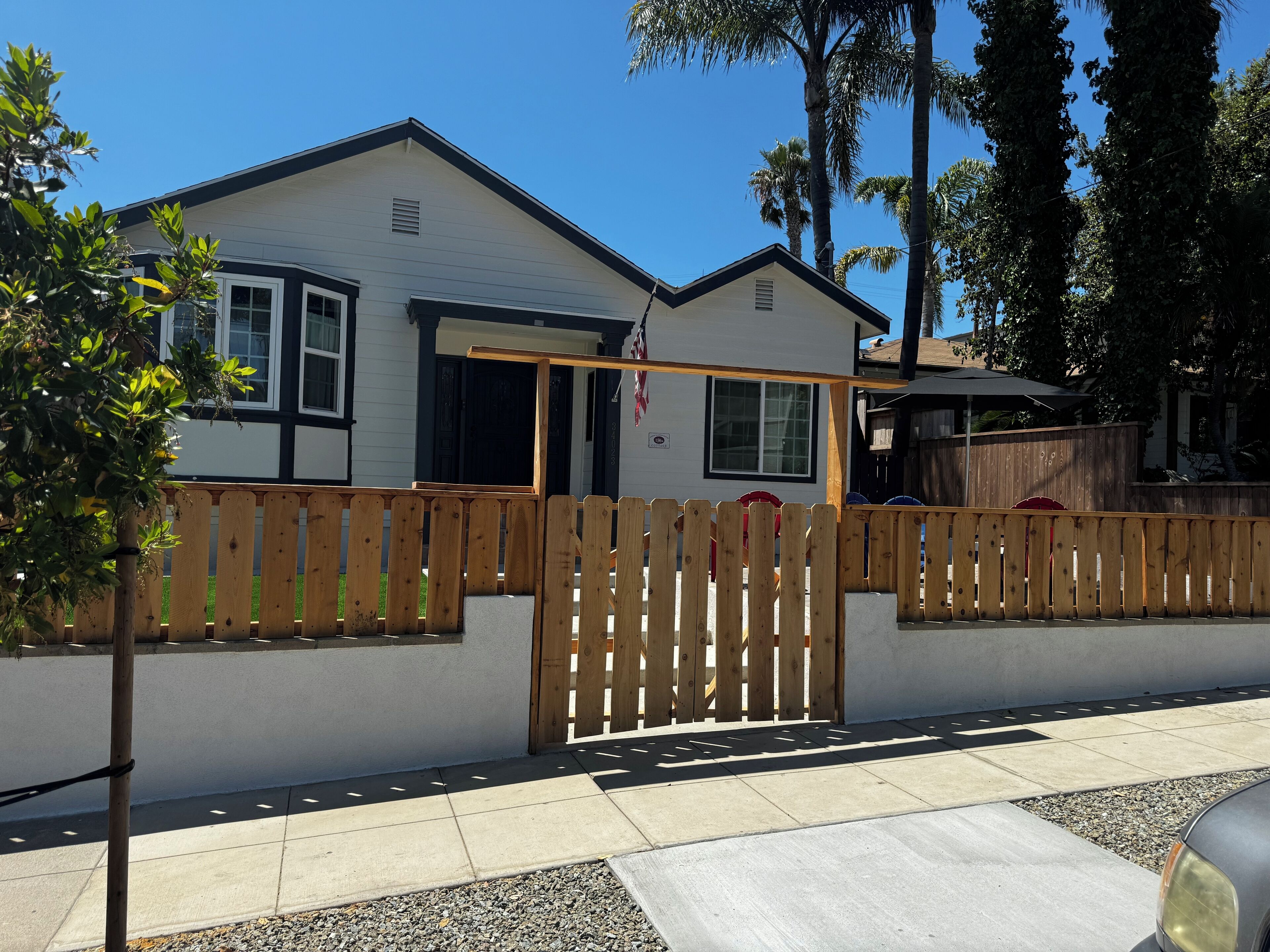 Dana Point cozy Lantern District  air conditioned Pets Stay FREE! 