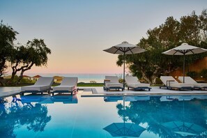 Outdoor pool, a heated pool - Private pool Villa with sea view at 250 m from the sea/beach (zakynthos)