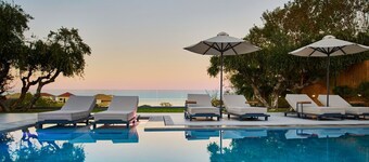 Villa with pool and sea view at 250 m from beach