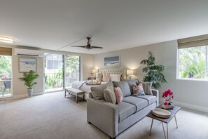 Smart TV, video games - The #1 Luxury OCEAN FRONT Mansion!  Sleeps 32 (lahina)