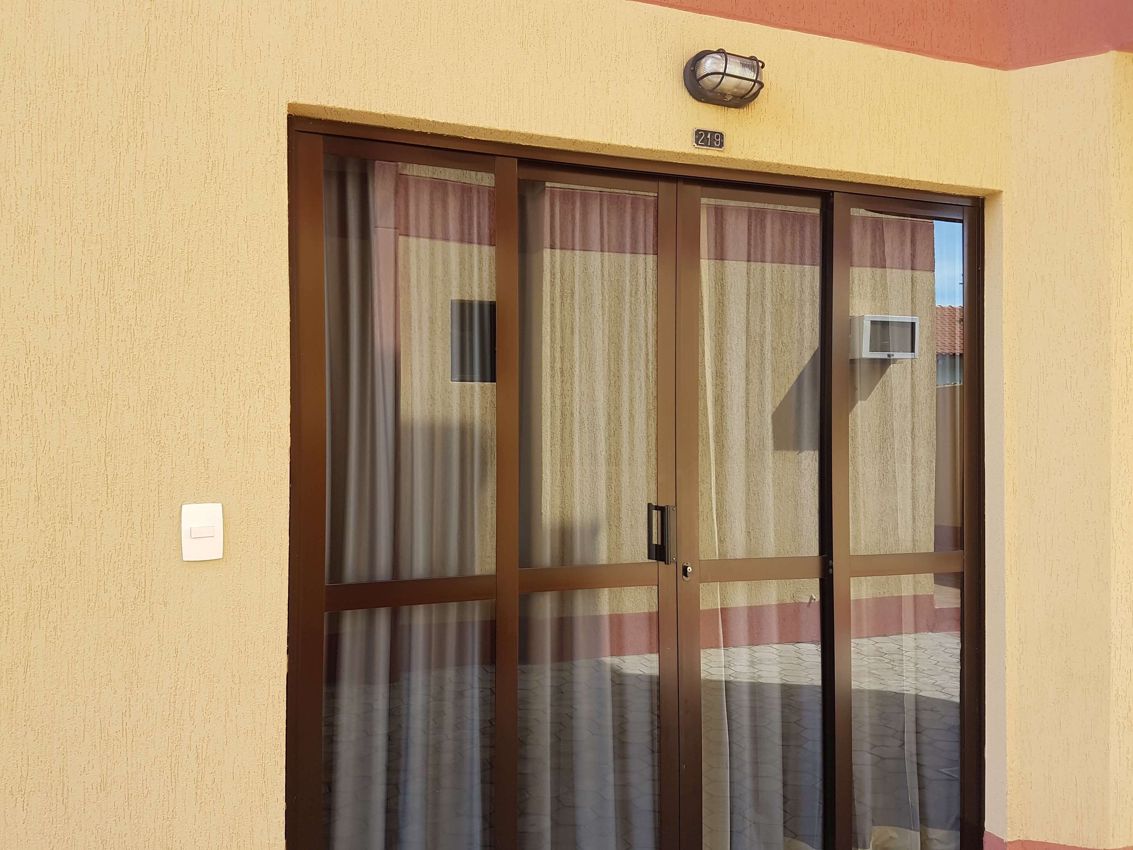 1 habitación, escritorio, wifi gratis y ropa de cama 