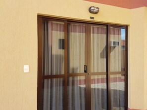 Apartemen Standar | 1 kamar tidur, meja kerja, Wi-Fi gratis, dan seprai linen