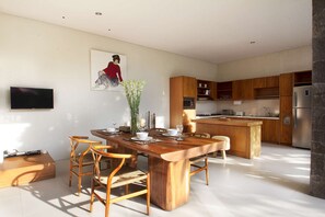 Fridge, microwave, oven, stovetop - Luxury 2 Bedroom Villa with Private Pool, Bali Villa 2033 (Bali)