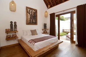 3 bedrooms, iron/ironing board, Internet, bed sheets - The Complete Guide to Renting Your Exclusive Holiday Villa in Seminyak with Private Pool (Bali)