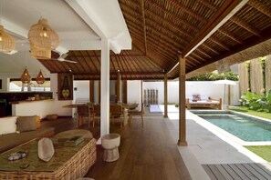 Pool - The Complete Guide to Renting Your Exclusive Holiday Villa in Seminyak with Private Pool (Bali)