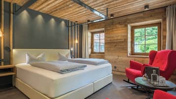 Kamar Deluks | Minibar dan didekorasi berbeda-beda