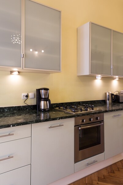 140m, 3 hab, 2 bth Apartamento familiar