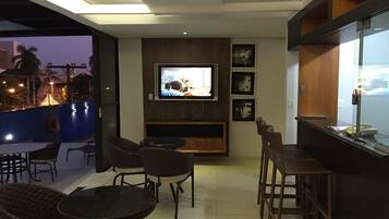 Bar (en el alojamiento)