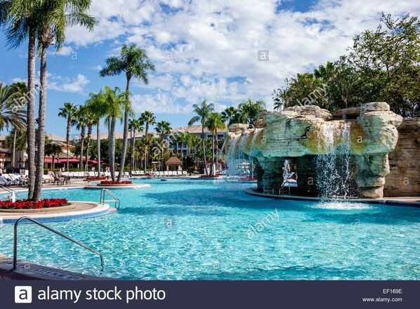 Outdoor pool - Disney Sheraton Vistana Luxury Resort-2 bed/2 bath condo with all amenities (Orlando)