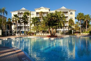 Outdoor pool - Disney Sheraton Vistana Luxury Resort-2 bed/2 bath condo with all amenities (Orlando)