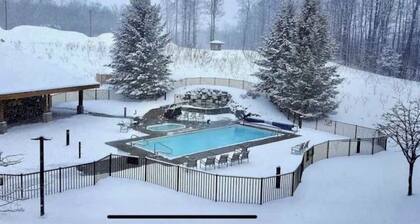 Best Location Ski In/Out at Schuss Mountain! Purple Lift Outside Your Backdoor!