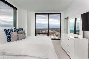 2 habitaciones, escritorio, tabla de planchar con plancha y wifi gratis