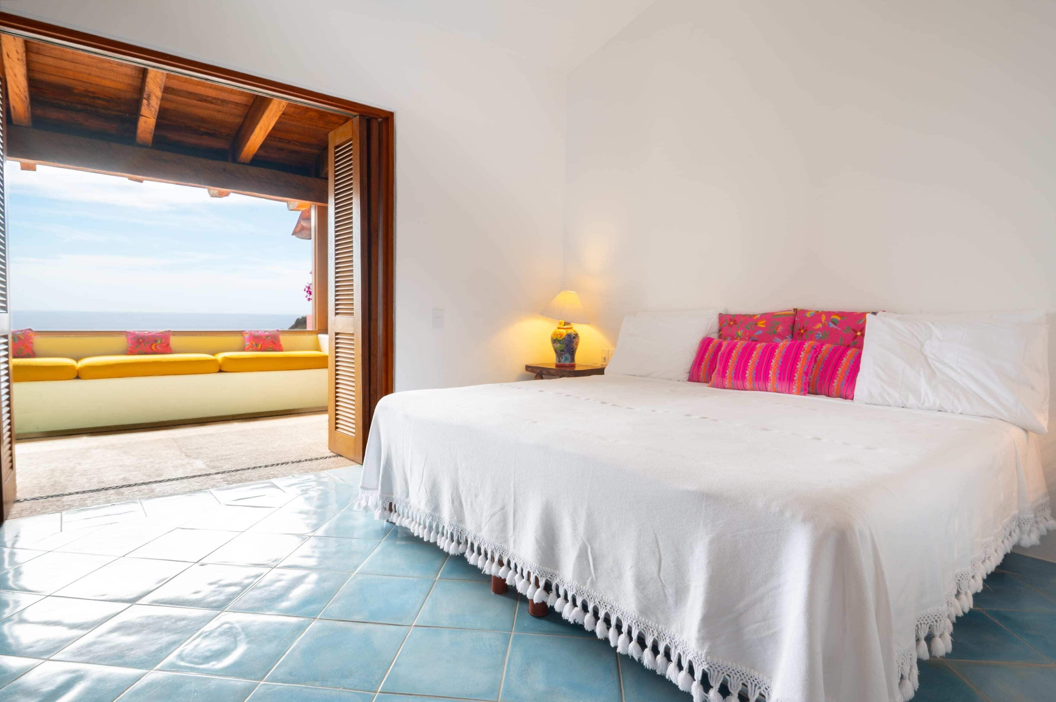 Deluxe Apartment, Multiple Beds, Ocean View (CASITA DELFIN) | Desk, free WiFi, bed sheets