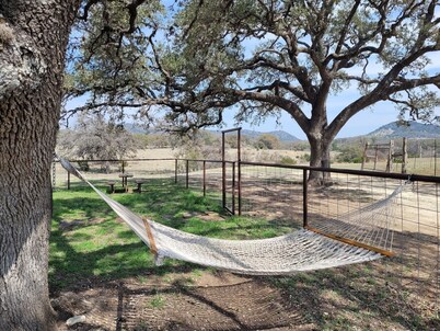 Shadow Dance Ranch-Private 2000 Acres and 2 Lakes with Plenty of Water to Enjoy!