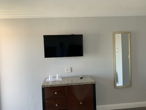 Habitación Deluxe, 2 habitaciones | Escritorio y wifi gratis