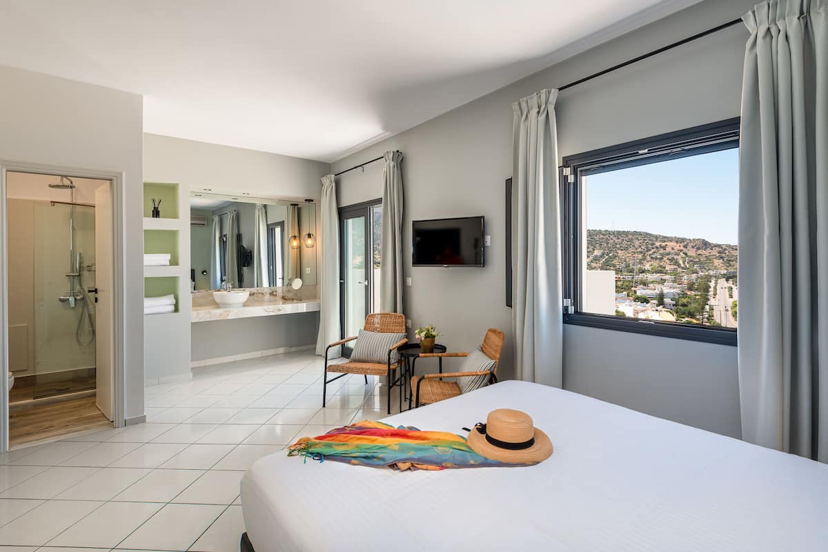 Habitación doble, 1 cama Queen size, vista al mar | 1 habitación y ropa de cama de alta calidad