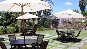 Área de parrillas y picnic