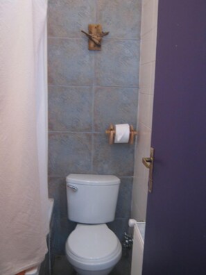 Bathroom - Hotel Kolping Valparaiso (Valparaiso)