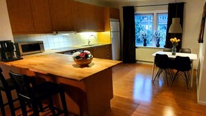 Family Apartment | Private kitchen | Coffee/tea maker, electric kettle - Landvetter By 10 min till flygplatsen (Landvetter)