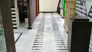 Property entrance - Vermer Tabarja (Kfar Yassine)