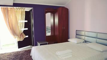 In-room safe, free WiFi