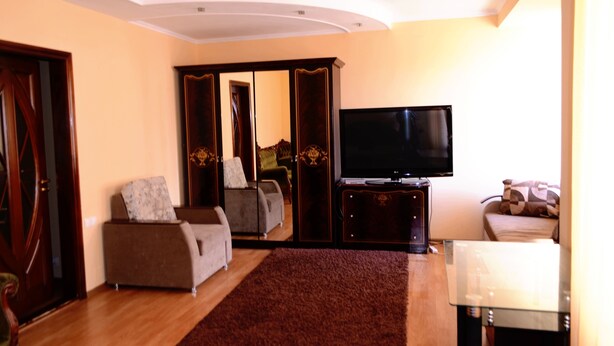 In-room safe, WiFi (free) - Gold Lion (Chisinau)