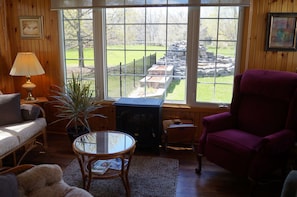 Sun deck - East Eden Bed and Breakfast (Ottawa)
