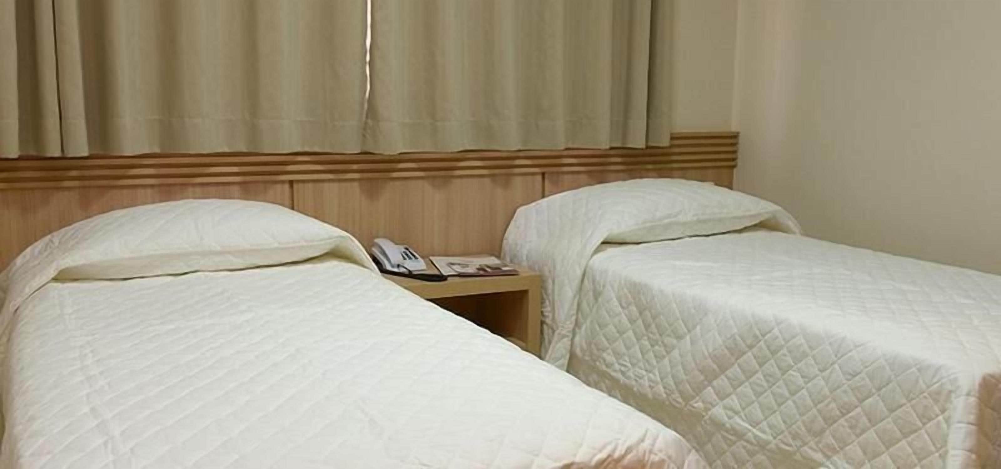 Frigobar, Wi-Fi de cortesia, roupa de cama