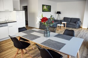 Fernseher, Stereoanlage