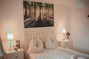 2 chambres, fer et planche à repasser, lit parapluie, Wi-Fi