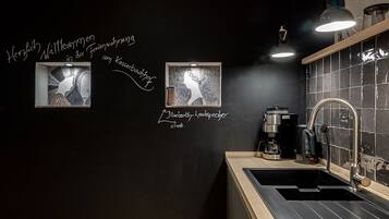 Kühlschrank, Ofen, Herdplatte, Geschirrspüler