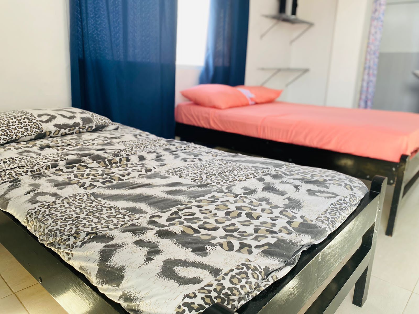 1 bedroom, bed sheets