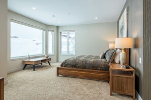 5 chambres, bureau, fer et planche à repasser, accès au Wi-Fi (inclus)