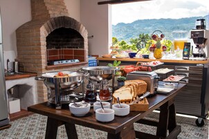 Desayuno continental incluido todos los días 