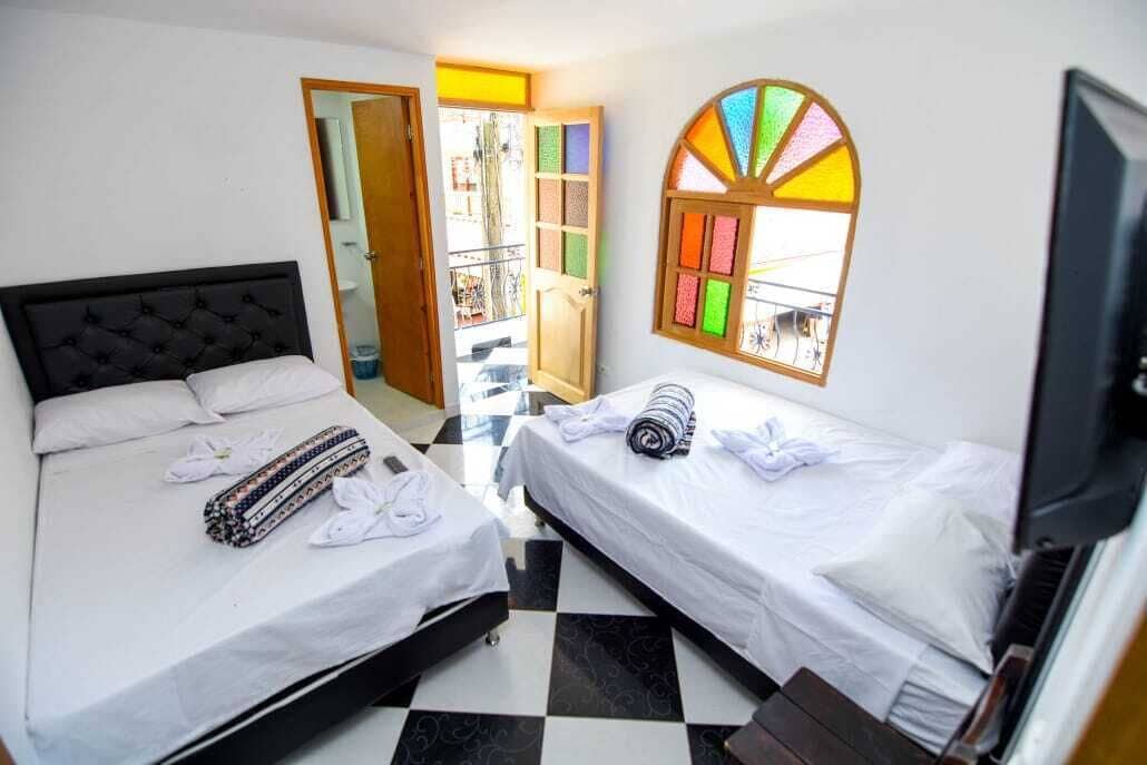 浪漫双人房 (#2) | 高档床上用品、笔记本电脑工作区、隔音、免费 WiFi