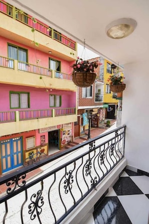 Chambre Quadruple (#3) | Literie de qualité supérieure