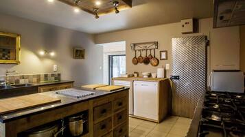 House | Private kitchen | Fridge, high chair