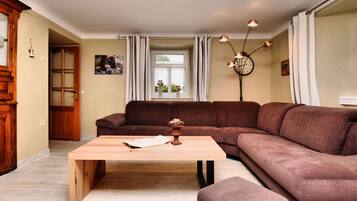 House | Living area | DVD player