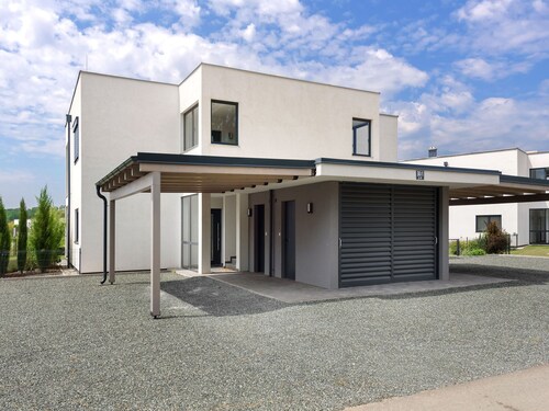 Luxurious Apartment in Lutzmannsburg on Pannonia Golf Course