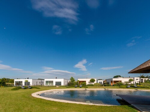 Gorgeous Apartment With Swimming Pool, Roof Terrace, Garden
