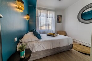 2 chambres, fer et planche à repasser, Wi-Fi gratuit, draps fournis