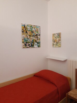 1 bedroom, iron/ironing board, WiFi