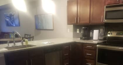 Luxury CrashPads with View,Gated community 6-min from Maxwell AF Base