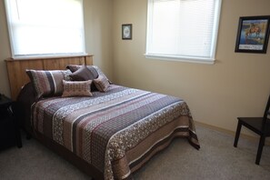 2 bedrooms, desk, iron/ironing board, free WiFi