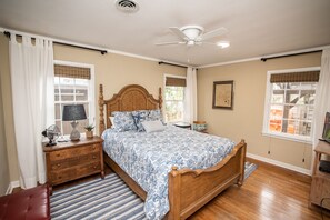 4 habitaciones, tabla de planchar con plancha y wifi gratis